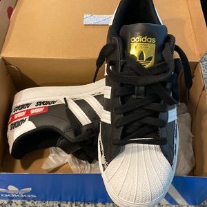 Size 8 adidas she’ll toe sneakers